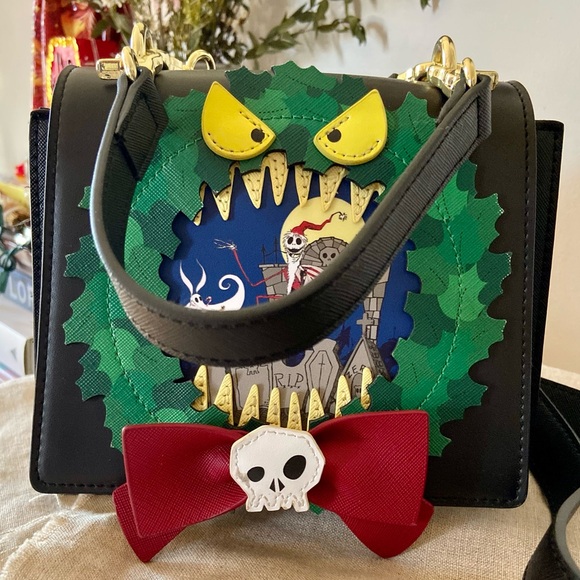 Loungefly Black Leather Nightmare Before Christmas Wreath Handbag - EUC - Picture 10 of 11